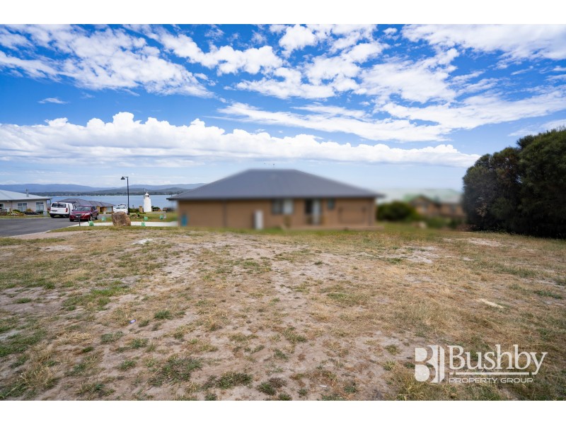 15 Leads Avenue, Low Head TAS 7253
