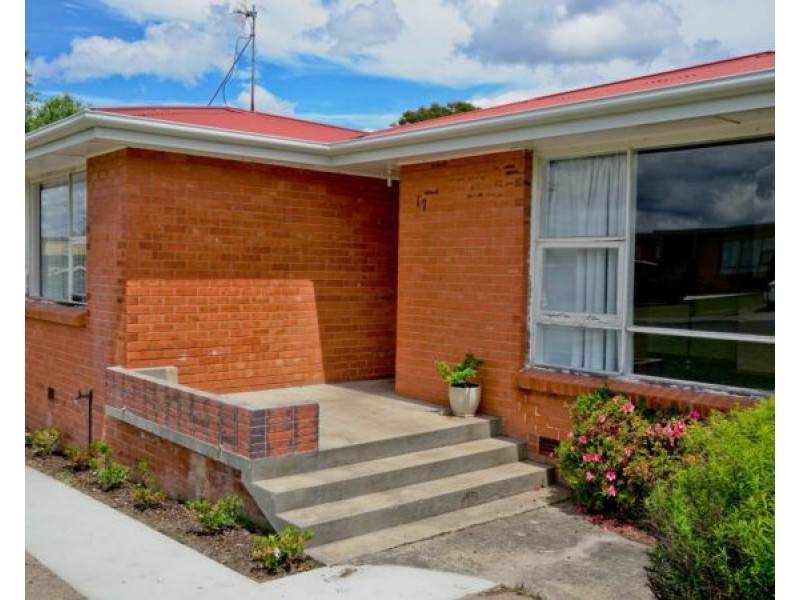 17 Egan Street, Newnham TAS 7248