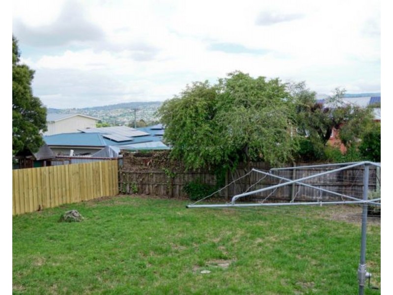 17 Egan Street, Newnham TAS 7248
