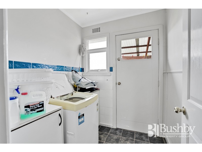 303 Peel Street West, Summerhill TAS 7250