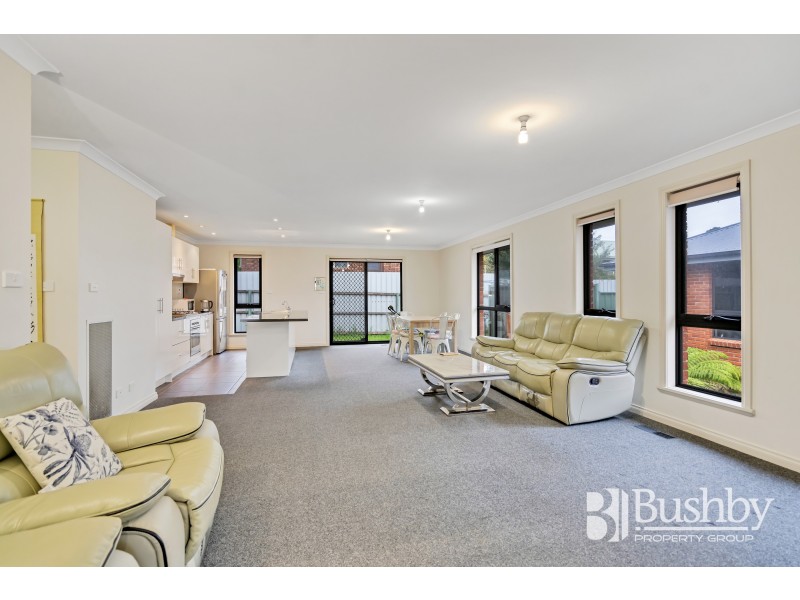 2/15-17 Conway Street, Mowbray TAS 7248