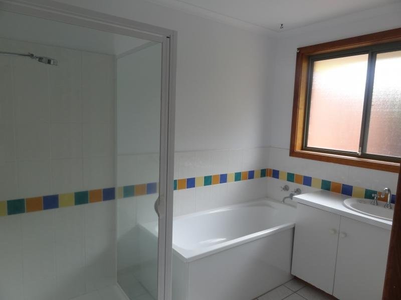 1/26 Snow Street, Newnham TAS 7248