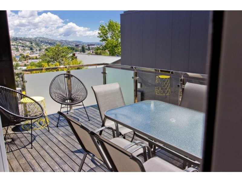 2/3 Powena Street, South Launceston TAS 7249