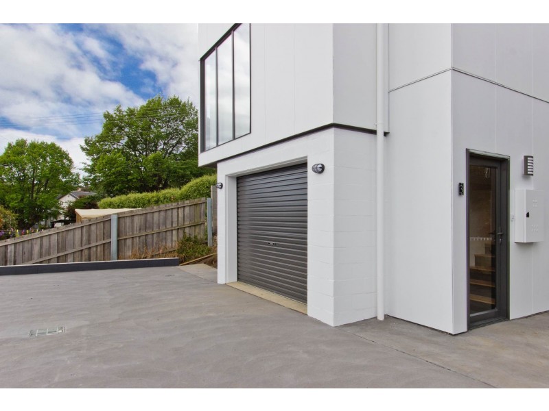 2/3 Powena Street, South Launceston TAS 7249