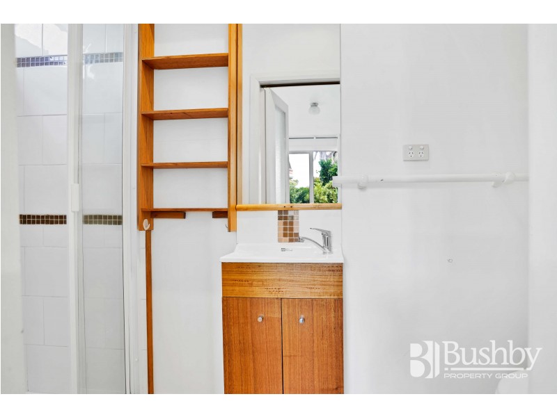 9 Crescent Grove, West Launceston TAS 7250