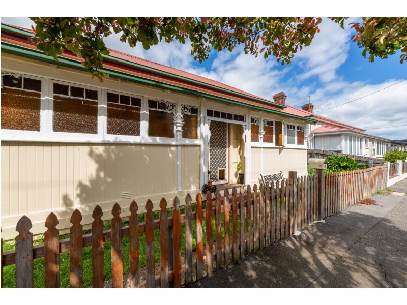 1/9 Burns Street, Invermay TAS 7248