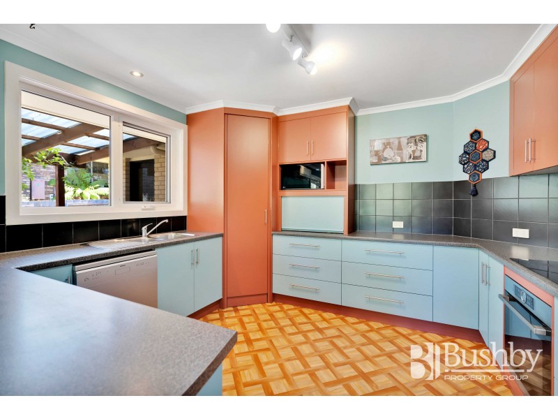 11 Glover Avenue, Blackstone Heights TAS 7250