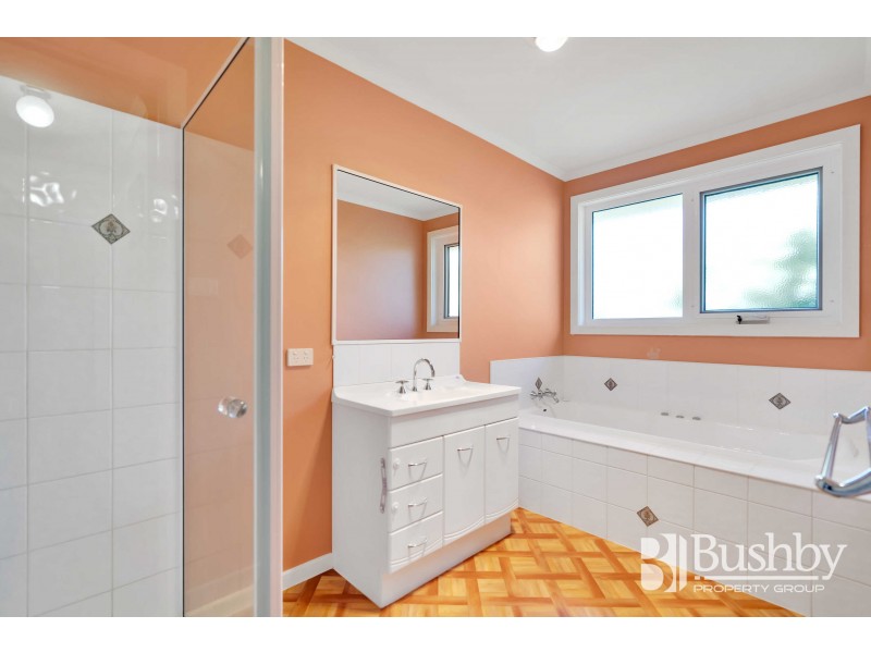 11 Glover Avenue, Blackstone Heights TAS 7250