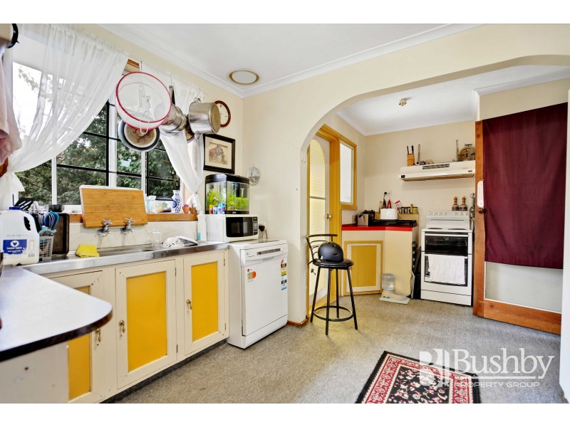 3 Hazelwood Parade, Ravenswood TAS 7250
