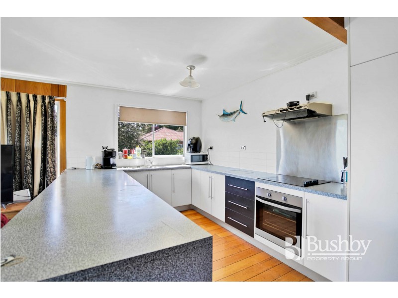 11 Plumer Street, Mowbray TAS 7248