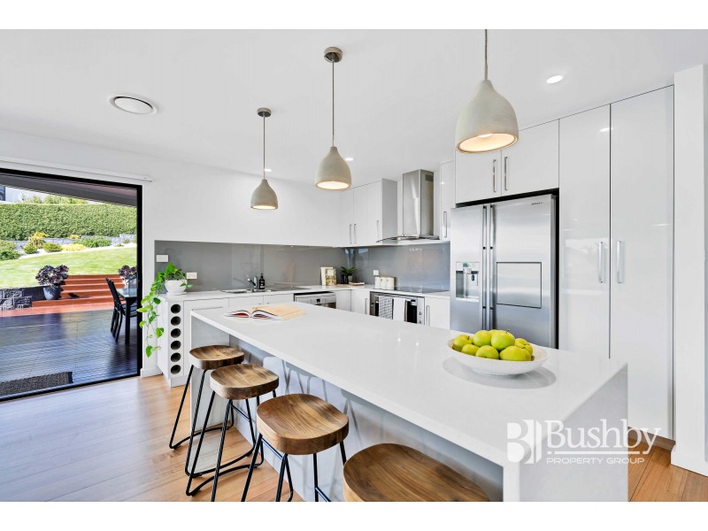 5 Jacqueline Place, Riverside TAS 7250