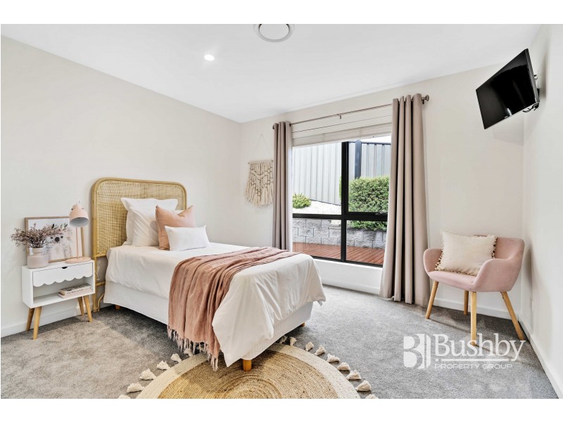 5 Jacqueline Place, Riverside TAS 7250