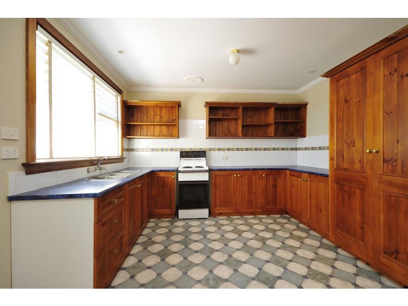 19 Dandenong Road, Trevallyn TAS 7250