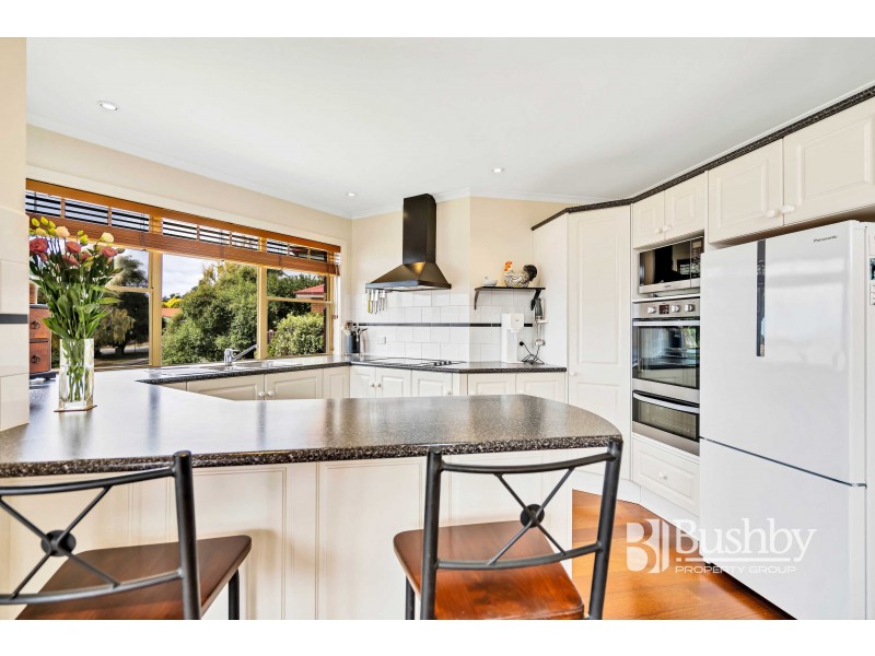 11 Clearview Avenue, Trevallyn TAS 7250
