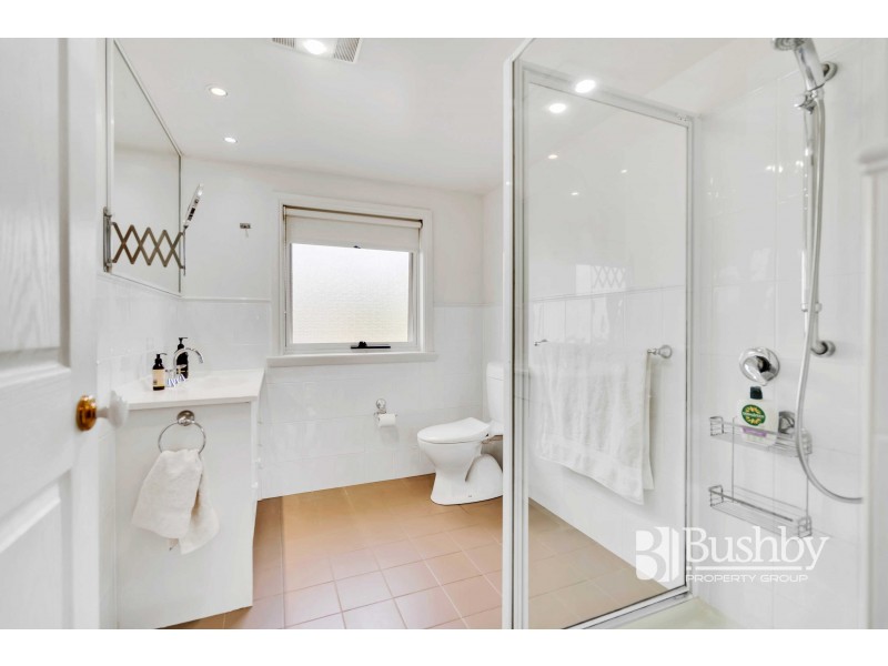 11 Clearview Avenue, Trevallyn TAS 7250