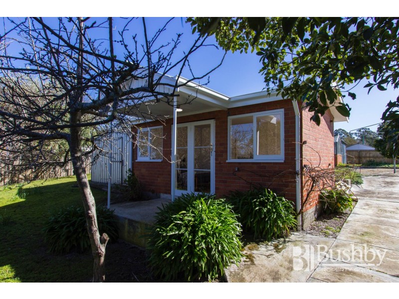 51 Beach Road, Gravelly Beach TAS 7276