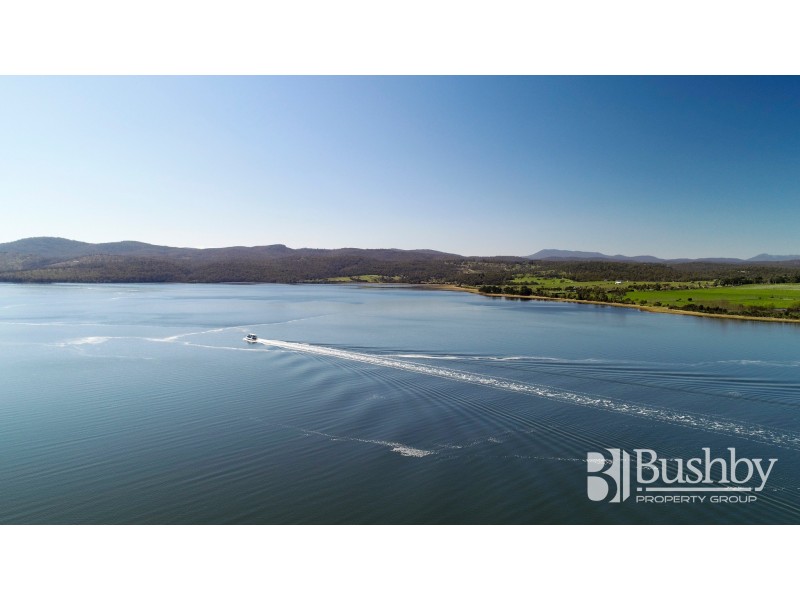 51 Beach Road, Gravelly Beach TAS 7276
