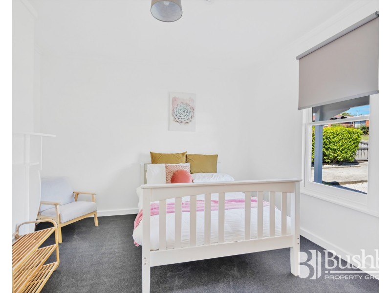 70 Tompsons Lane, Newnham TAS 7248