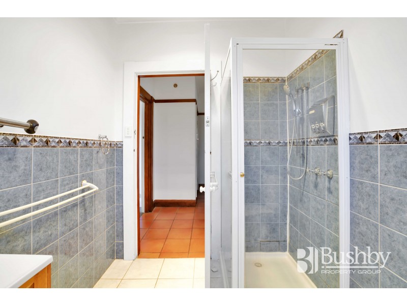 25 Robin Street, Newstead TAS 7250