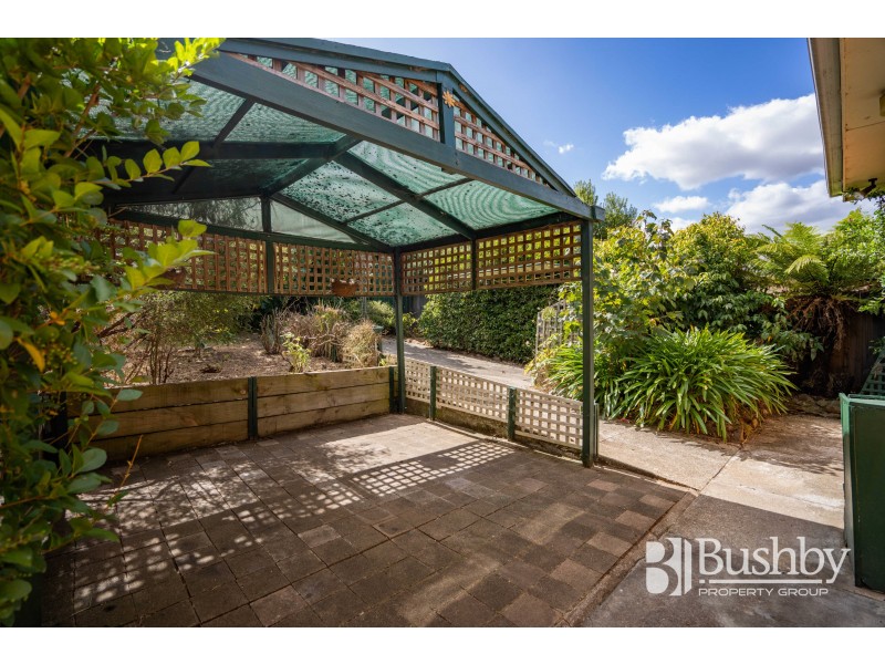 25 Robin Street, Newstead TAS 7250