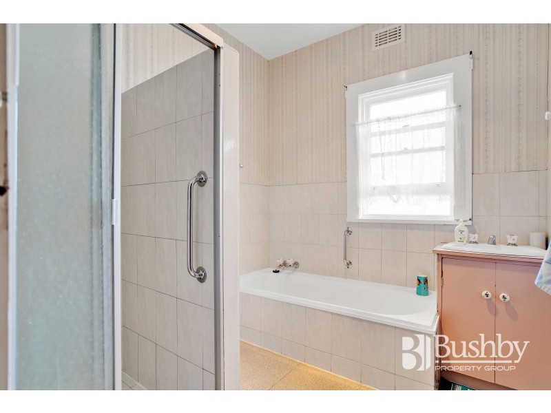 18 Bellevue Avenue, South Launceston TAS 7249