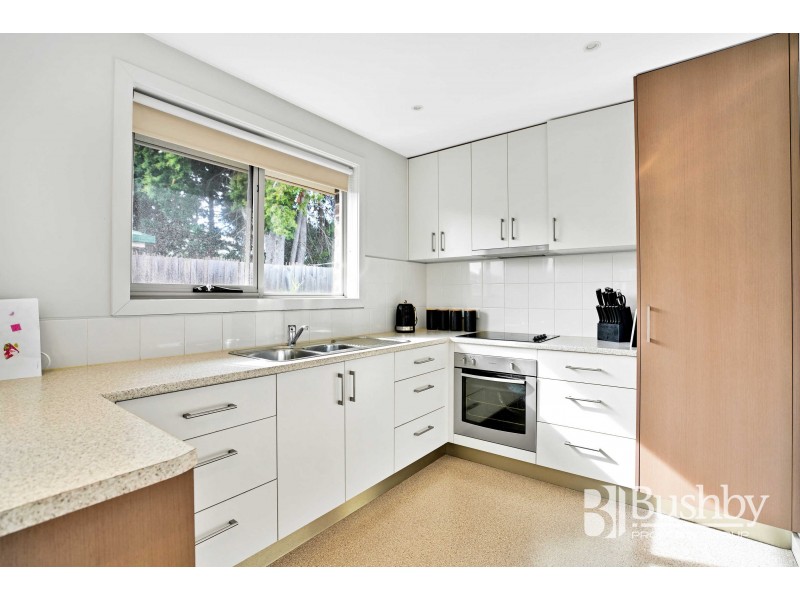 2/4 Verdun Street, Mowbray TAS 7248