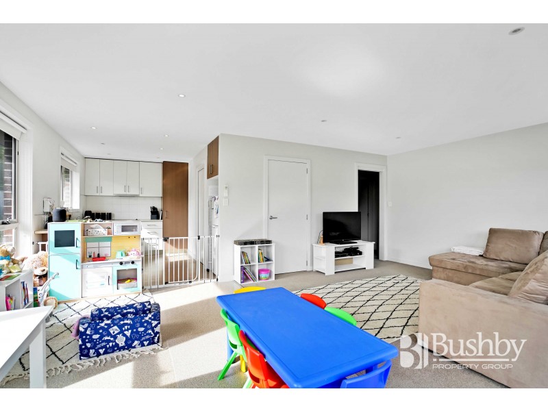 2/4 Verdun Street, Mowbray TAS 7248