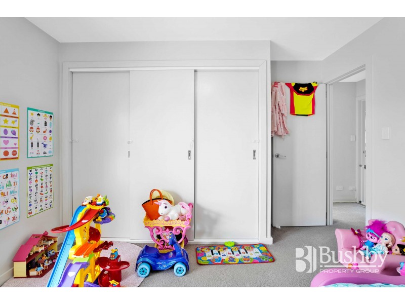 2/4 Verdun Street, Mowbray TAS 7248