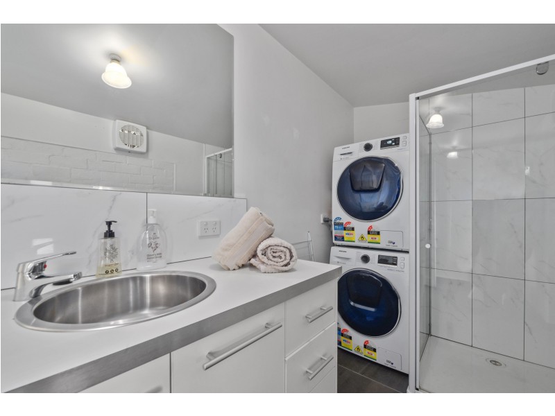 2/9 Burns Street, Invermay TAS 7248