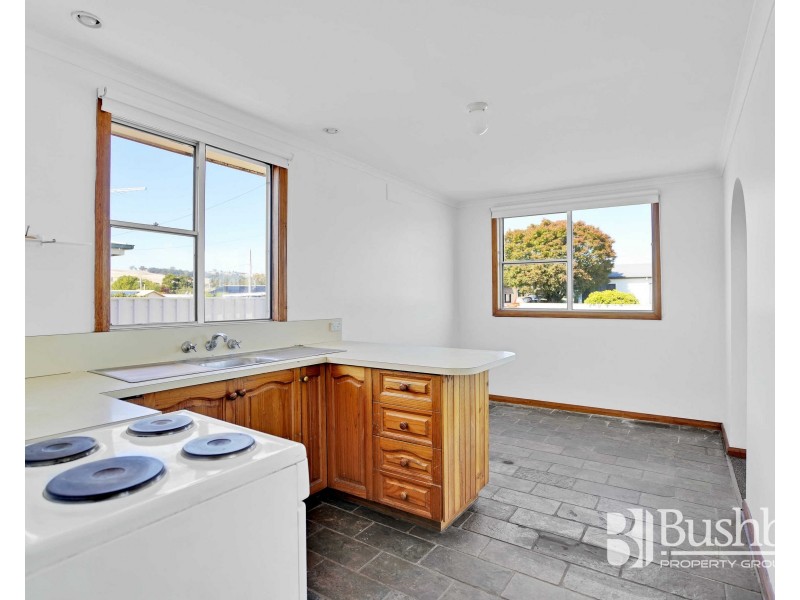 8 Innaloo Street, Waverley TAS 7250