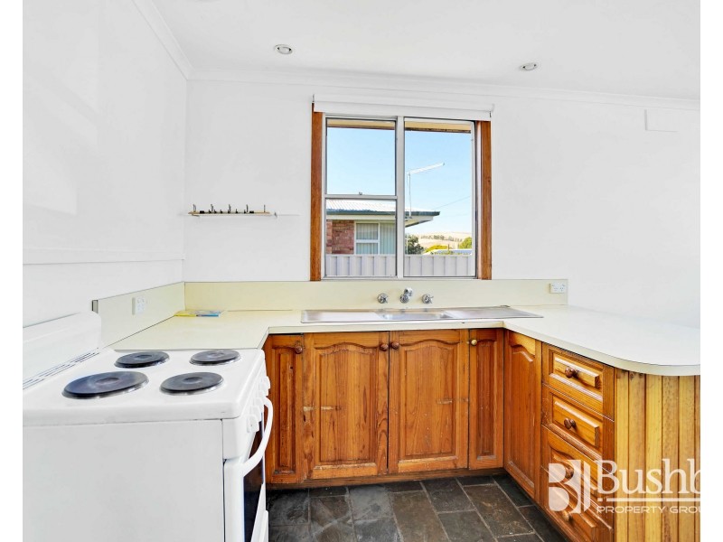 8 Innaloo Street, Waverley TAS 7250