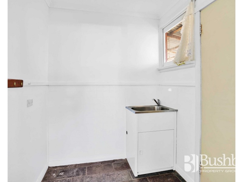 8 Innaloo Street, Waverley TAS 7250