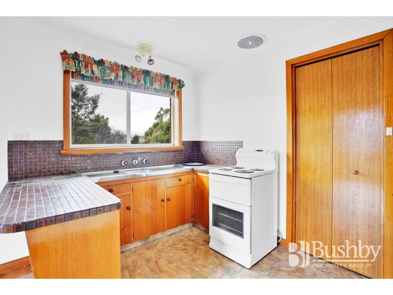 9 Erika Court, Summerhill TAS 7250