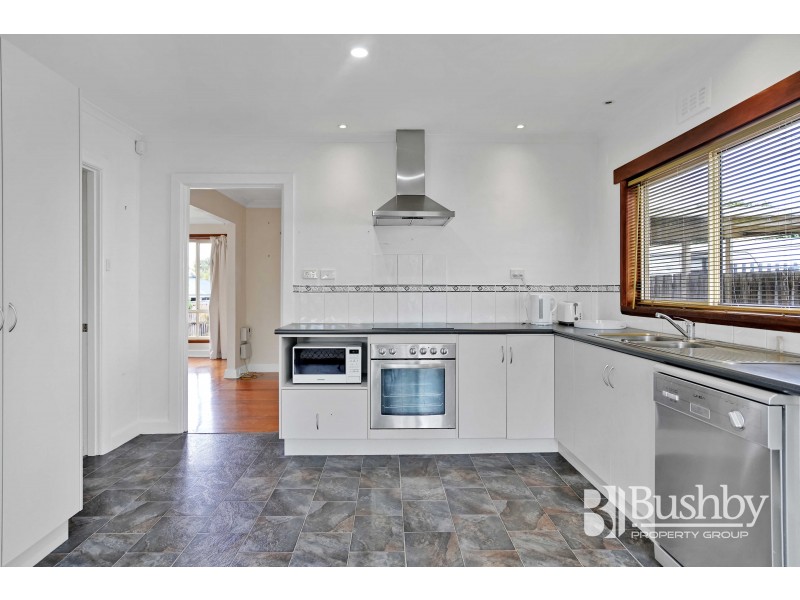 10 Freeland Crescent, Riverside TAS 7250