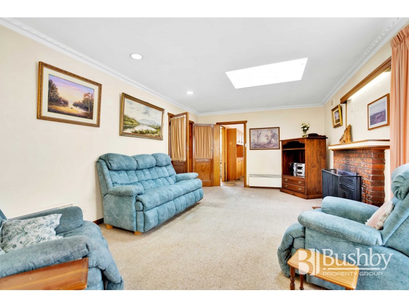 17 Karpaty Avenue, Newnham TAS 7248