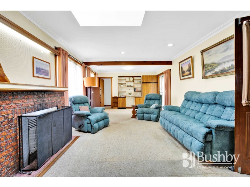 17 Karpaty Avenue, Newnham TAS 7248