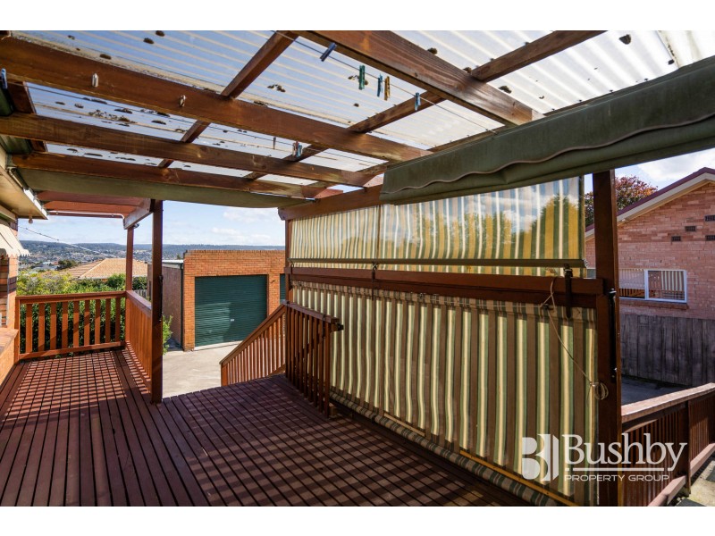 17 Karpaty Avenue, Newnham TAS 7248