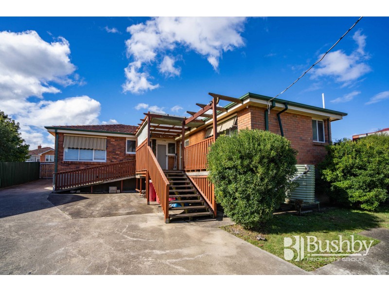 17 Karpaty Avenue, Newnham TAS 7248