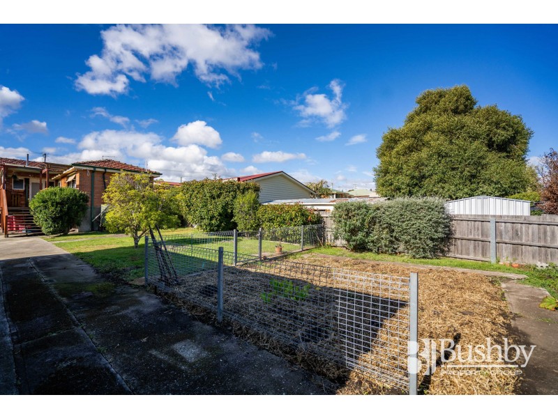 17 Karpaty Avenue, Newnham TAS 7248