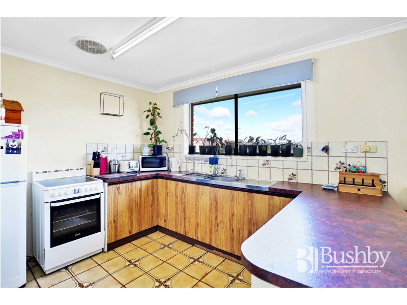 3/22 Bishops Drive, Newnham TAS 7248