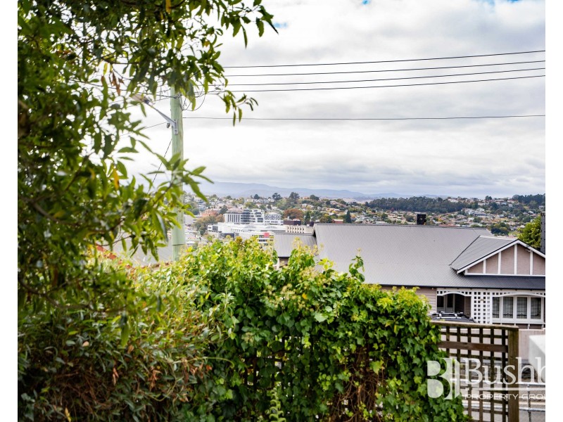 16 Hillside Crescent, West Launceston TAS 7250