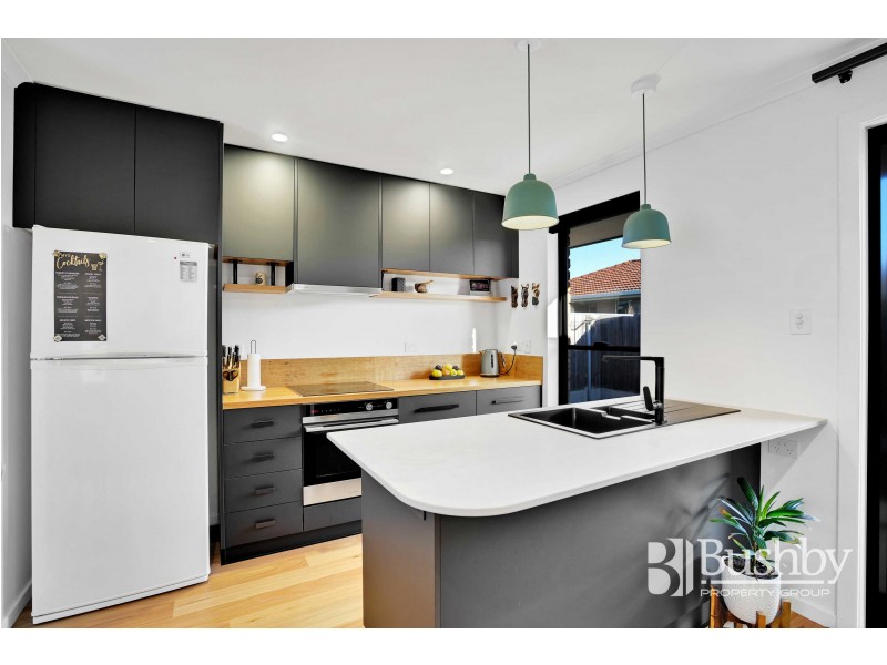 1/32 Camira Street, Newnham TAS 7248