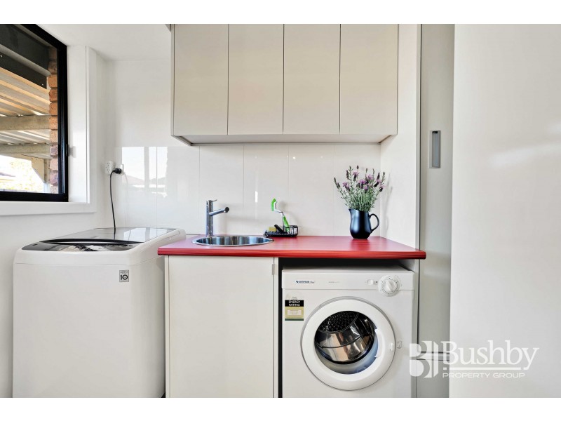 1/32 Camira Street, Newnham TAS 7248