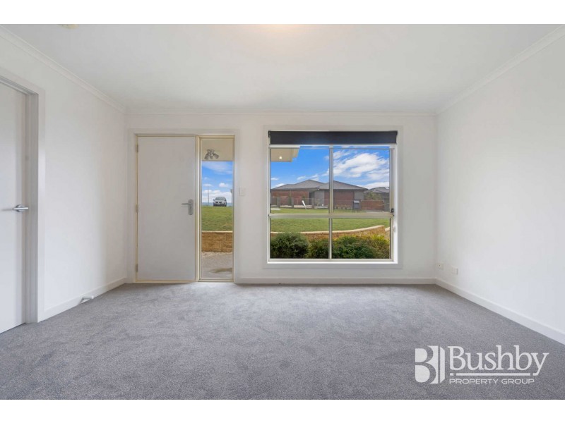 86 Mount Stuart Drive, Newnham TAS 7248