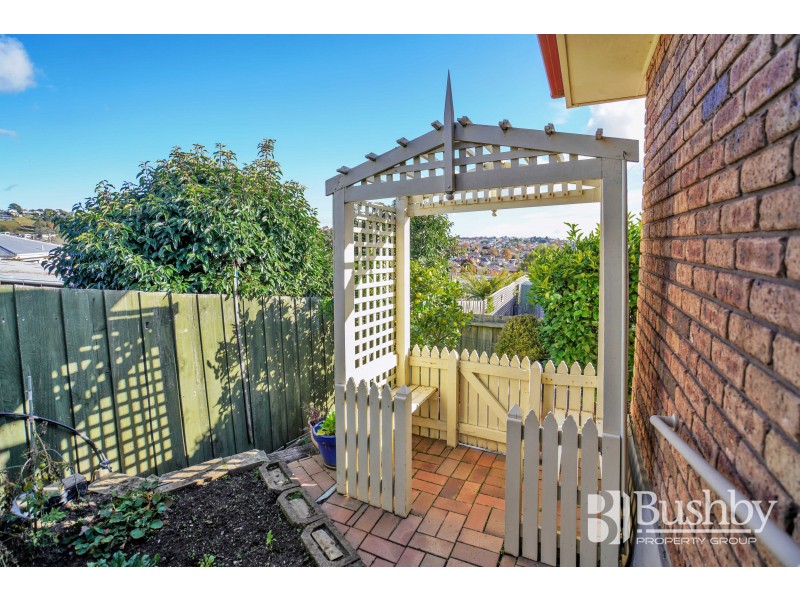 3/10 Flowers Court, Newstead TAS 7250