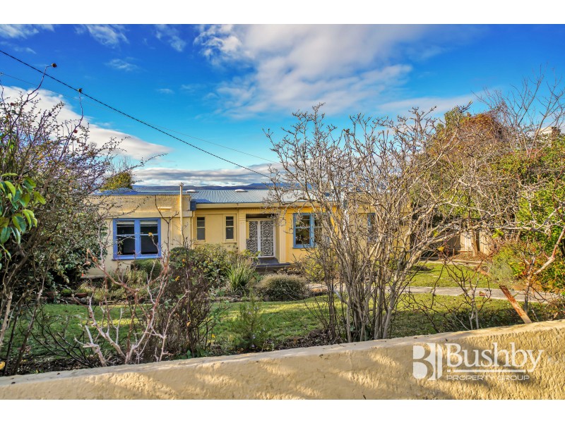 24 Delamere Crescent, Trevallyn TAS 7250