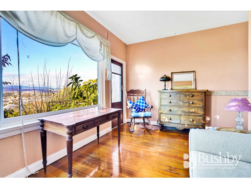 24 Delamere Crescent, Trevallyn TAS 7250