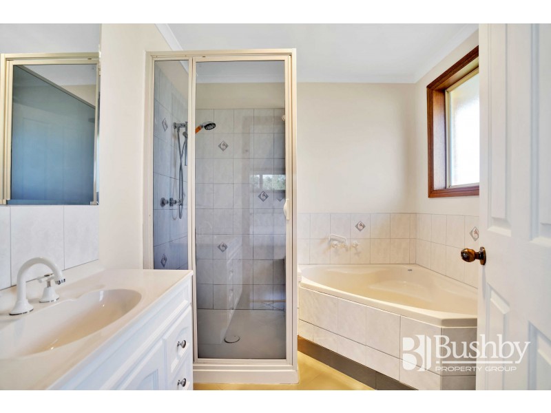 4 Tennyson Drive, Riverside TAS 7250