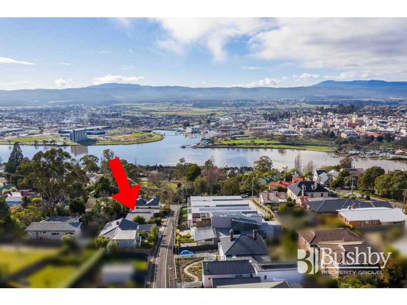 2/2 Wattle Way, Trevallyn TAS 7250