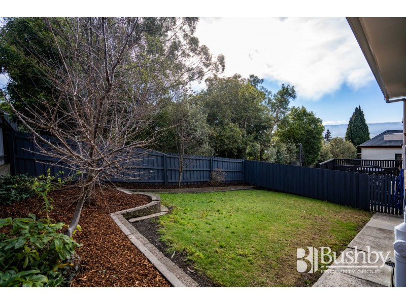 2/2 Wattle Way, Trevallyn TAS 7250